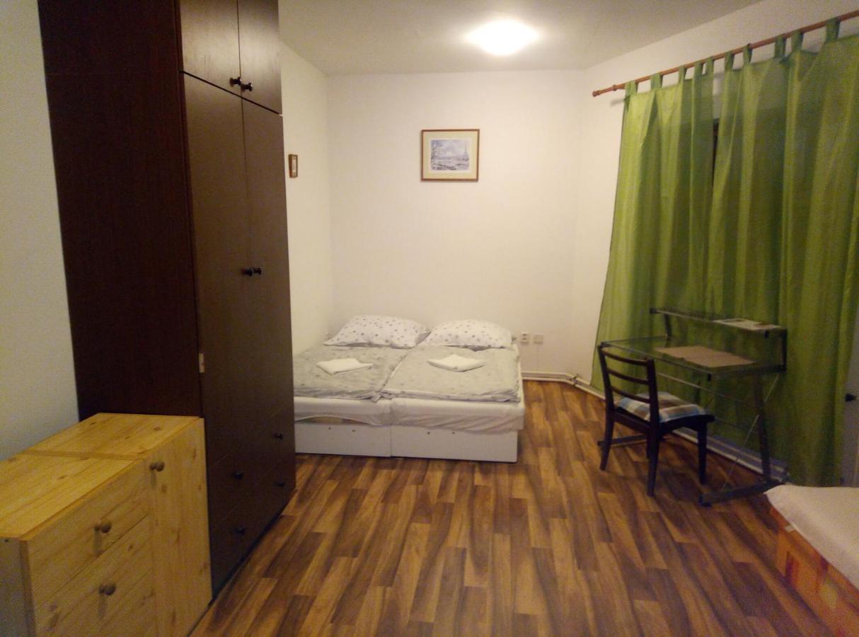 Penzion U Nahonu Mesto Touskov Bagian luar foto